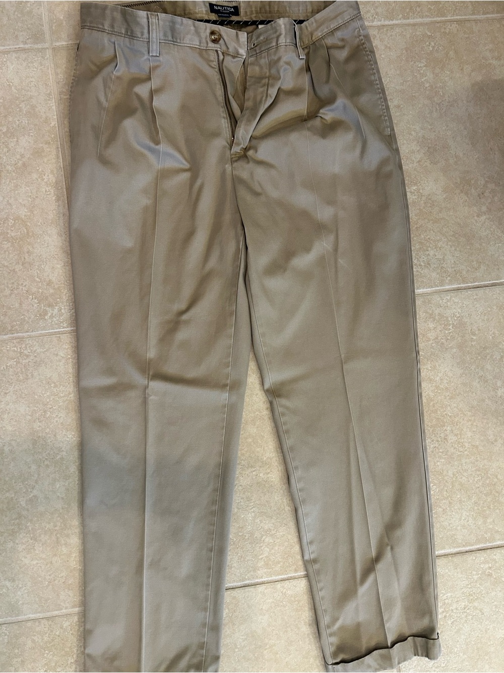 Nautica Men's Light Tan Pleated Chinos
